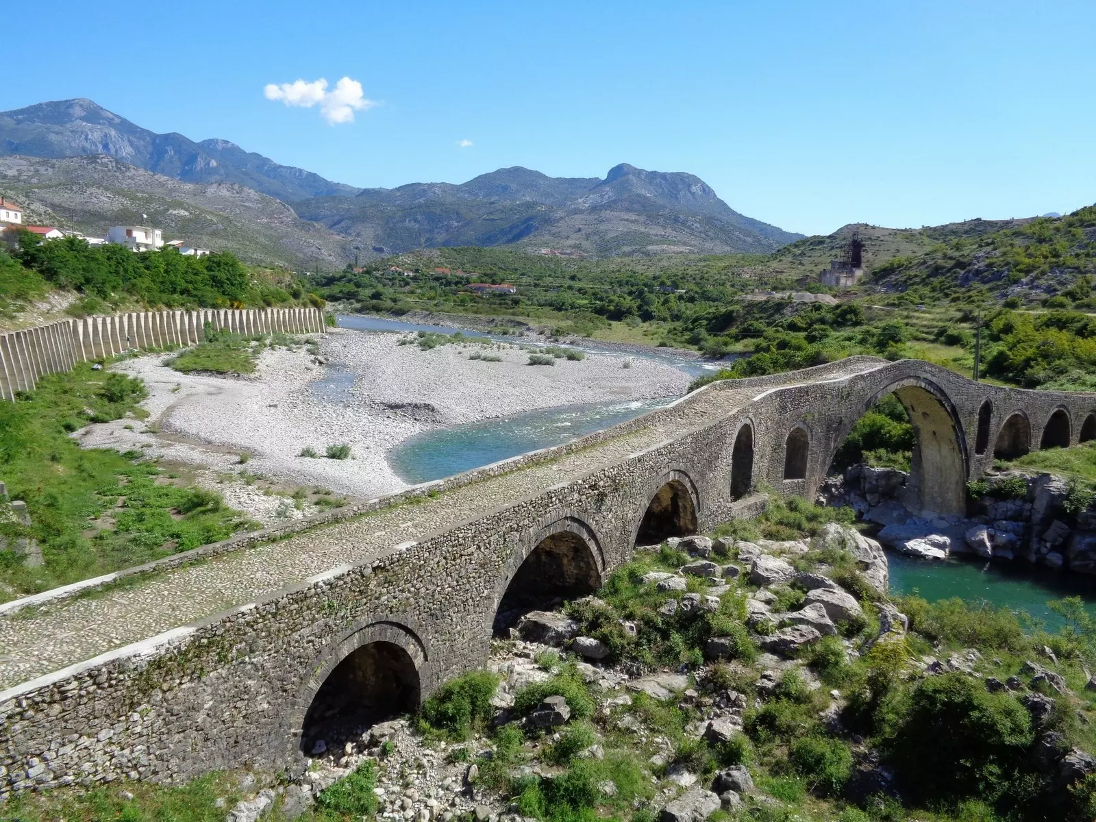 Mes Bridge, Shkoder- © Andrew Marshall Bridge
