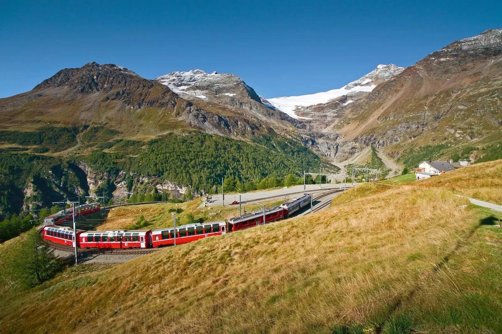 Rhaetian Railway - © Switzerland Tourism Train