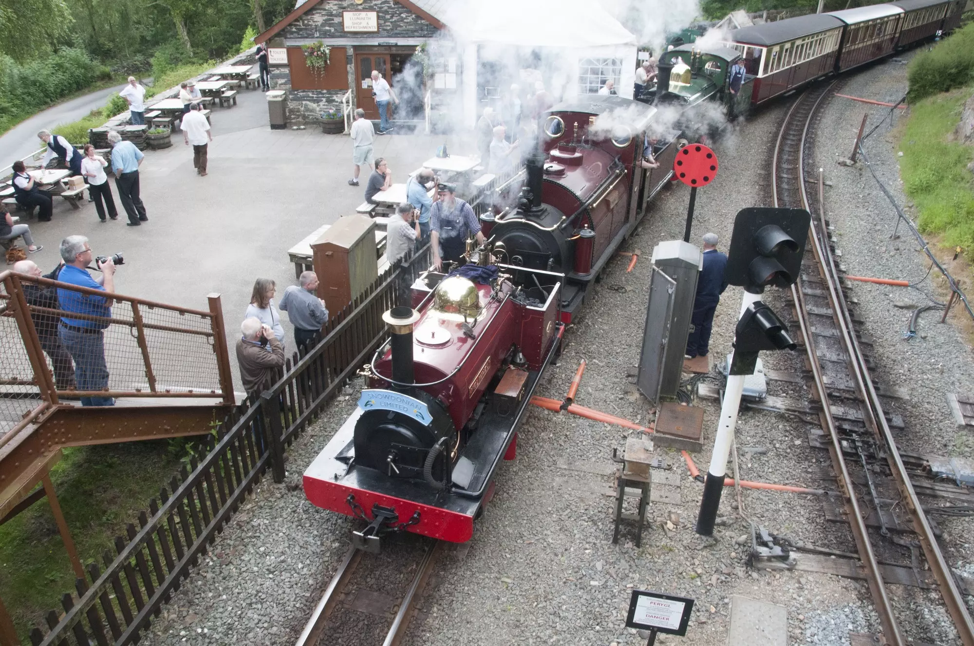 Arriving at Tan y Bwlch for cream tea - © Gordon Rushton Steam train