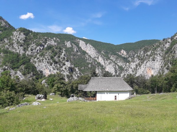 Podvrh Monastery 